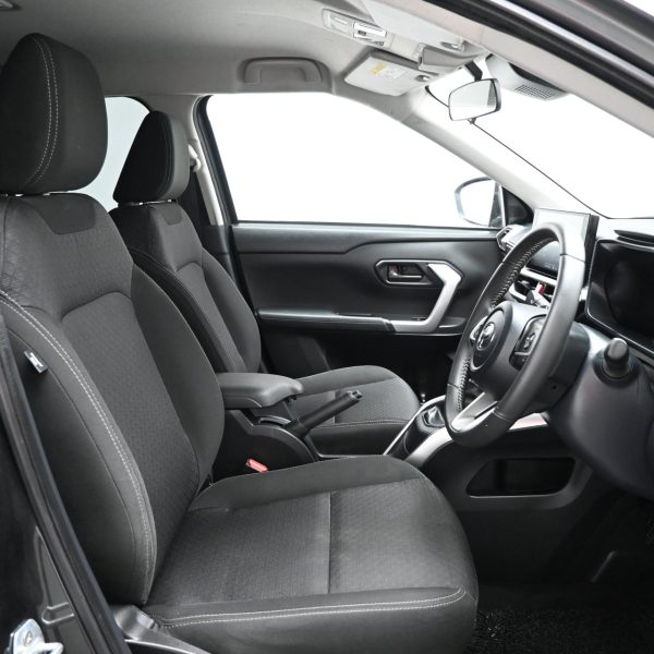 Perodua Ativa 1.0 H Turbo CVT AT (2022) - Image 14