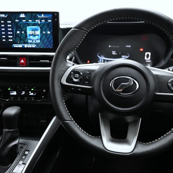 Perodua Ativa 1.0 H Turbo CVT AT (2022) - Image 4