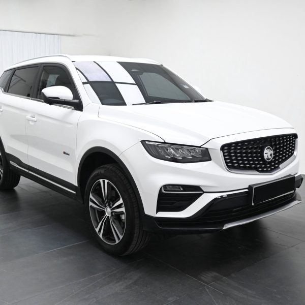 Proton X70 1.5 Premium AT (2025) - Image 3