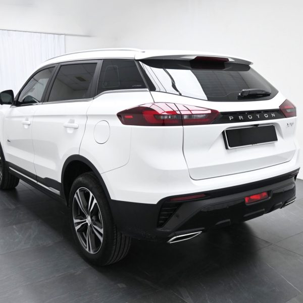 Proton X70 1.5 Premium AT (2025) - Image 4