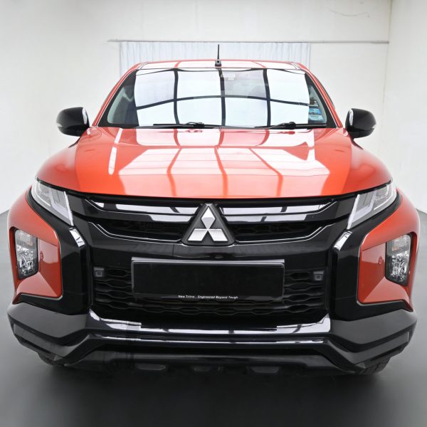 Mitsubishi Triton 2.4 VGT HS AT (2021) - Image 2