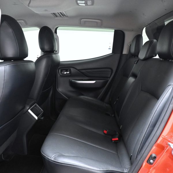 Mitsubishi Triton 2.4 VGT HS AT (2021) - Image 17