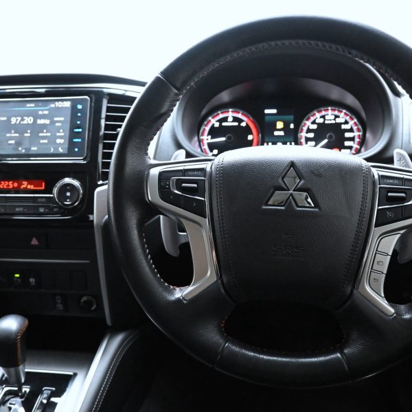 Mitsubishi Triton 2.4 VGT HS AT (2021) - Image 5