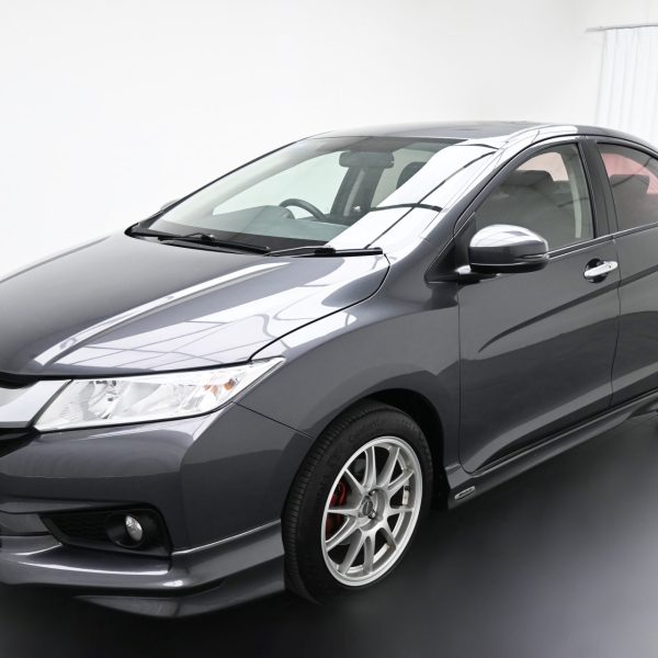 Honda City 1.5 V AT (2015) - Image 19