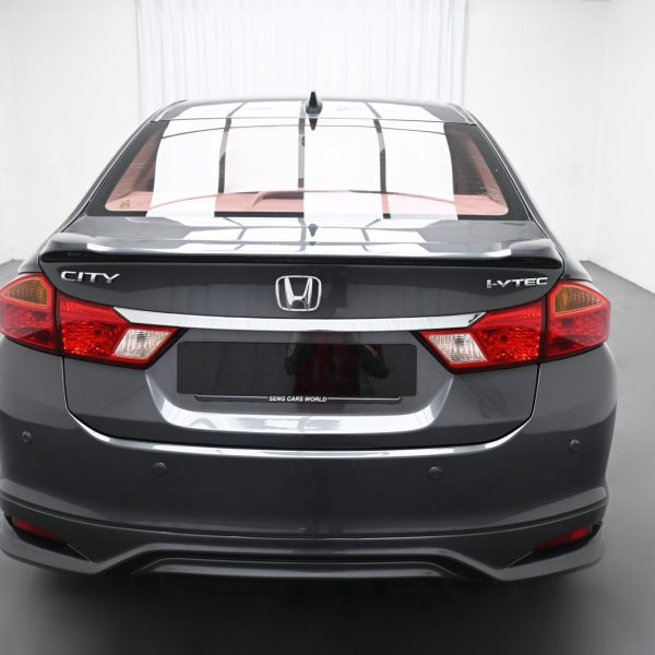 Honda City 1.5 V AT (2015) - Image 8