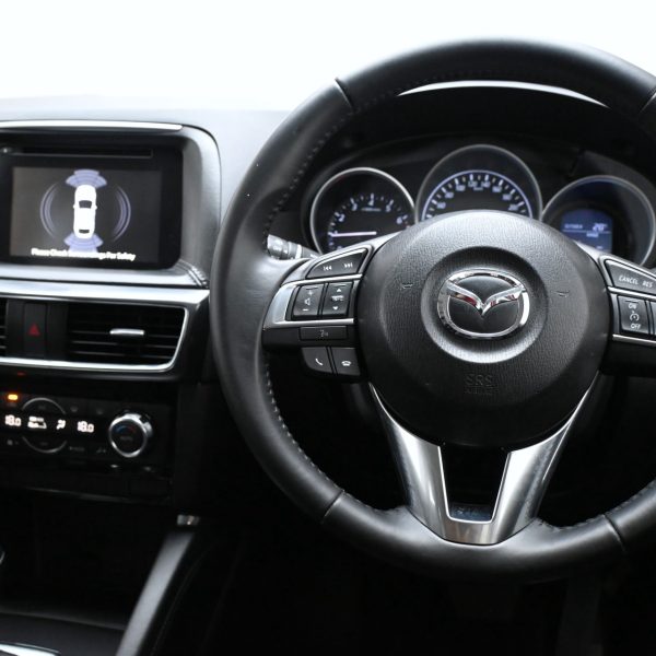Mazda CX-5 2.5 SkyActiv-G 2WD AT (2015) - Image 4