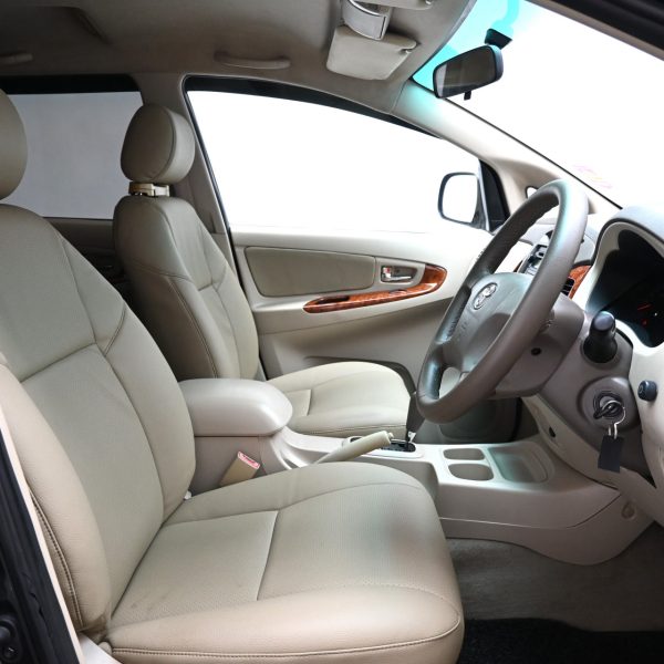 Toyota Innova N40 Wagon 5dr G 8st Auto-Gate Shift 4sp RWD 2.0i AT (2008) - Image 11
