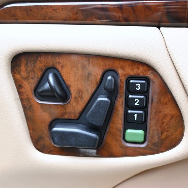 Mercedes-Benz E240 W210 E240 2.6 AT (2001) - Image 14