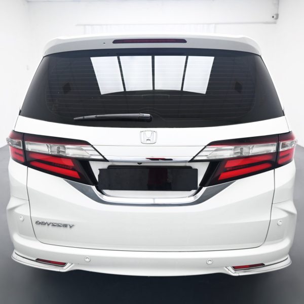 Honda Odyssey RC Wagon 5dr EXV i-VTEC 7st CVT FWD 2.4i AT (2018) - Image 12