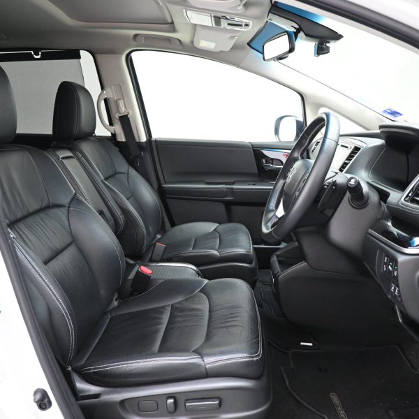 Honda Odyssey RC Wagon 5dr EXV i-VTEC 7st CVT FWD 2.4i AT (2018) - Image 15