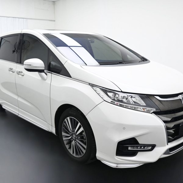Honda Odyssey RC Wagon 5dr EXV i-VTEC 7st CVT FWD 2.4i AT (2018) - Image 3
