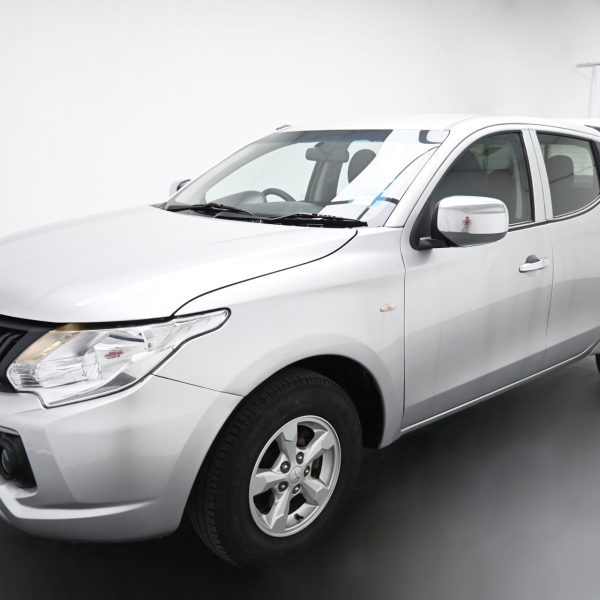 Mitsubishi Triton KL Pickup 4dr DCab Quest Man 5sp RWD 2.5DDiT MT (2015) - Image 18