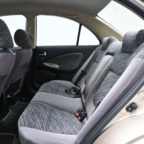 Nissan SENTRA 1.6 SG AUTO AT (2004) - Image 11
