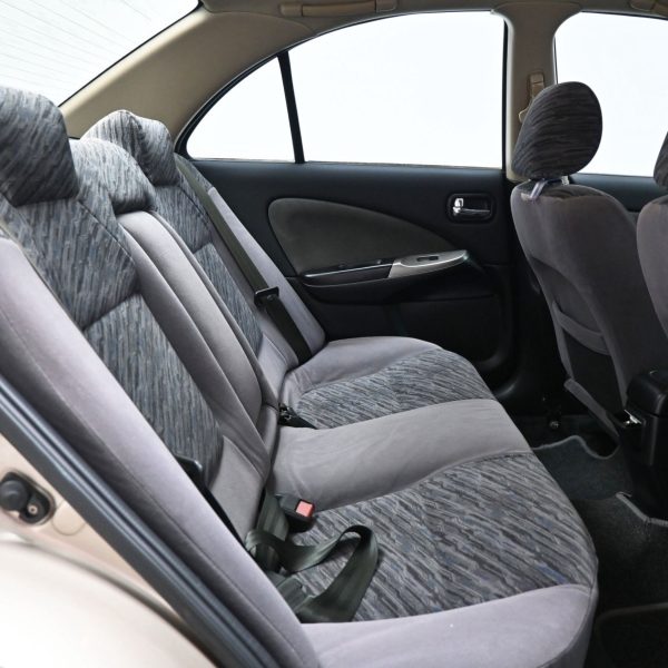 Nissan SENTRA 1.6 SG AUTO AT (2004) - Image 10