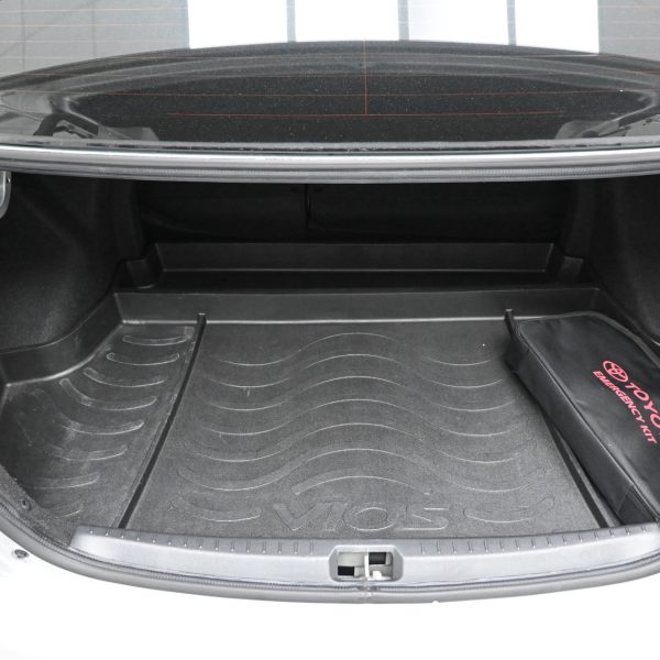 Toyota Vios XP90 Sedan 4dr TRD Sportivo Auto-Gate Shift 4sp FWD 1.5i AT (2012) - Image 4