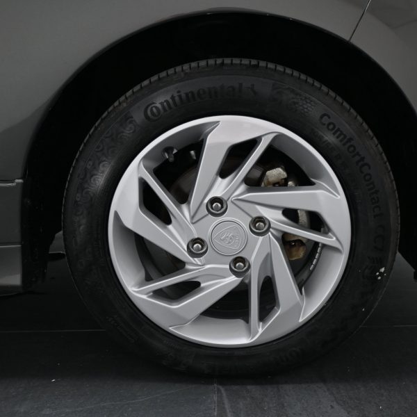 Proton Persona BH6 Sedan 4dr CVT FWD 1.6i (Premium) AT (2017) - Image 6