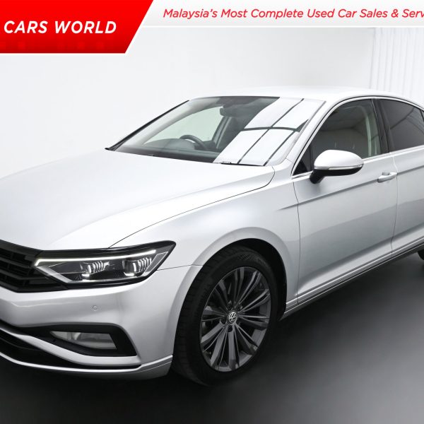 Volkswagen Passat 2.0 TSI ELEGANCE AT (2021) - Image 2