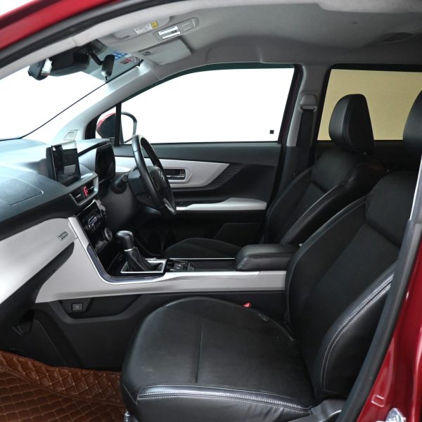 Toyota Veloz 1.5 Auto AT (2022) - Image 16