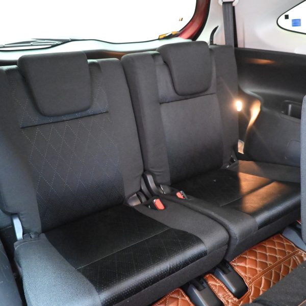 Toyota Veloz 1.5 Auto AT (2022) - Image 19