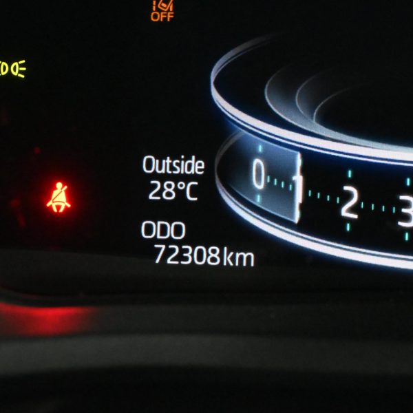 Toyota Veloz 1.5 Auto AT (2022) - Image 20