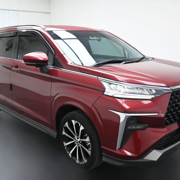 Toyota Veloz 1.5 Auto AT (2022) - Image 3
