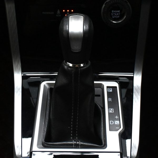 Toyota Veloz 1.5 Auto AT (2022) - Image 4