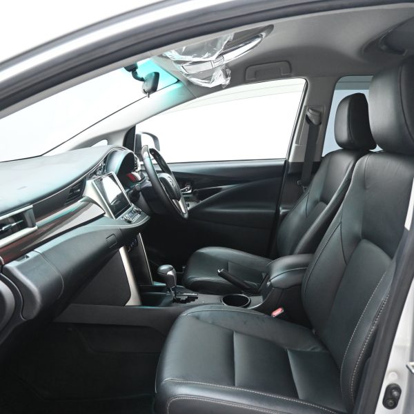 Toyota Innova 2.0 X AT (2021) - Image 14