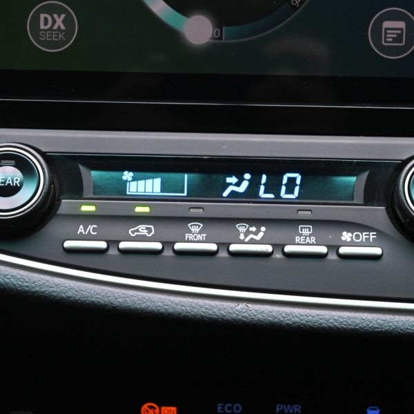 Toyota Innova 2.0 X AT (2021) - Image 19