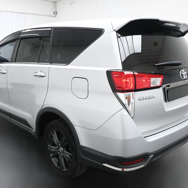 Toyota Innova 2.0 X AT (2021) - Image 9