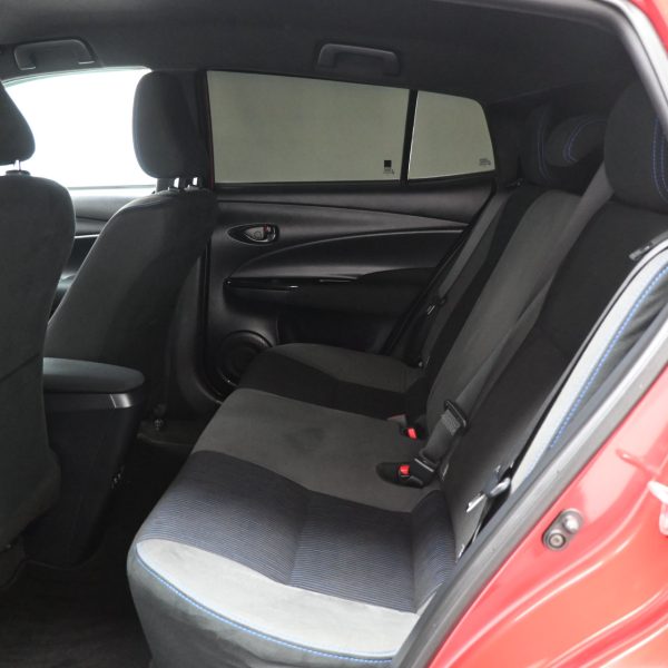 Toyota Yaris 1.5 E AT (2021) - Image 13
