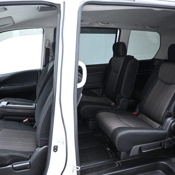 Nissan Serena S-Hybrid C26 Wagon 5dr S-Hybrid High-Way Star 8st CVT FWD 2.0Di AT - Image 15