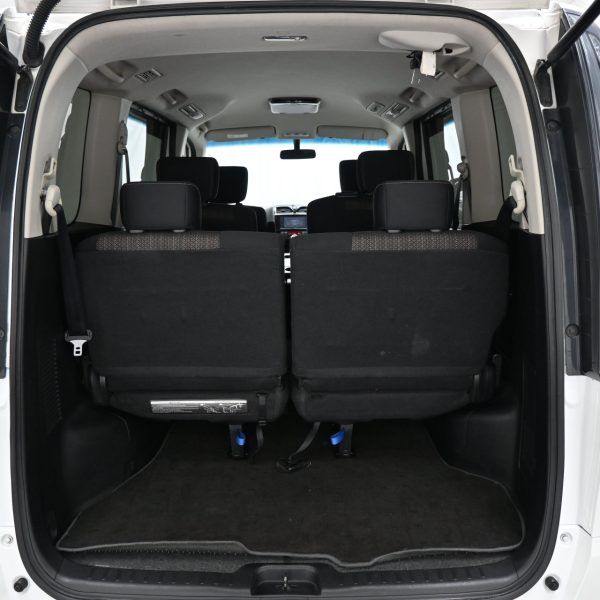 Nissan Serena S-Hybrid C26 Wagon 5dr S-Hybrid High-Way Star 8st CVT FWD 2.0Di AT - Image 6