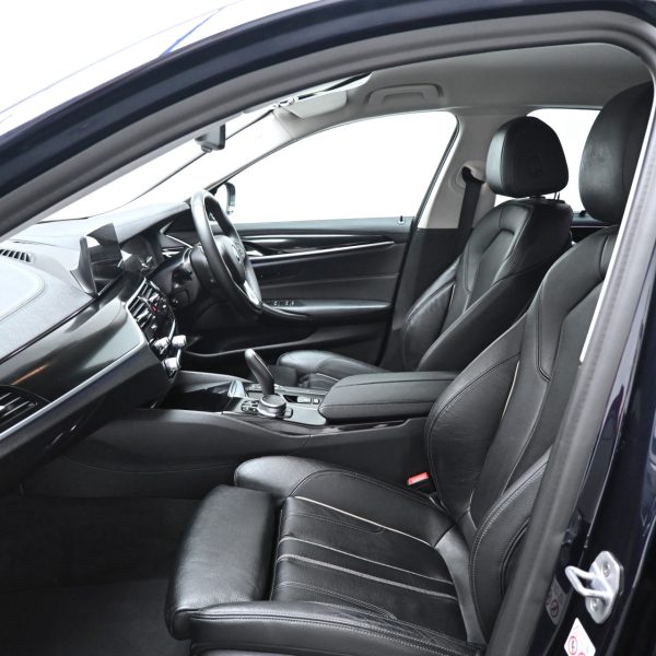 BMW 520I G30 2.0 Luxury Auto AT (2020) - Image 17