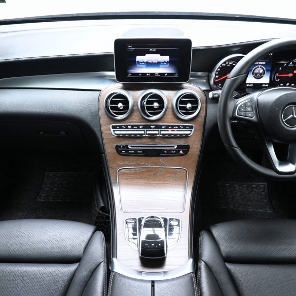 Mercedes-Benz GLC200 Wagon 5dr GLC 200 AT (2018) - Image 13