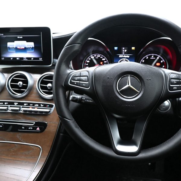 Mercedes-Benz GLC200 Wagon 5dr GLC 200 AT (2018) - Image 5